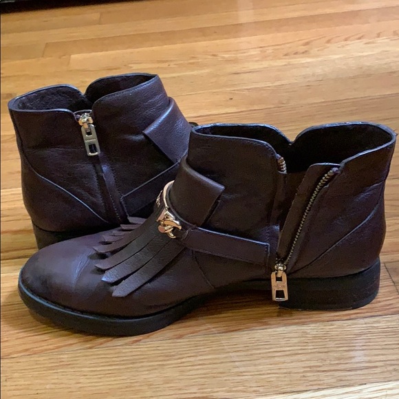 Coach ‘Eagle’ Brown Leather Fringe Bootie - Picture 4 of 8